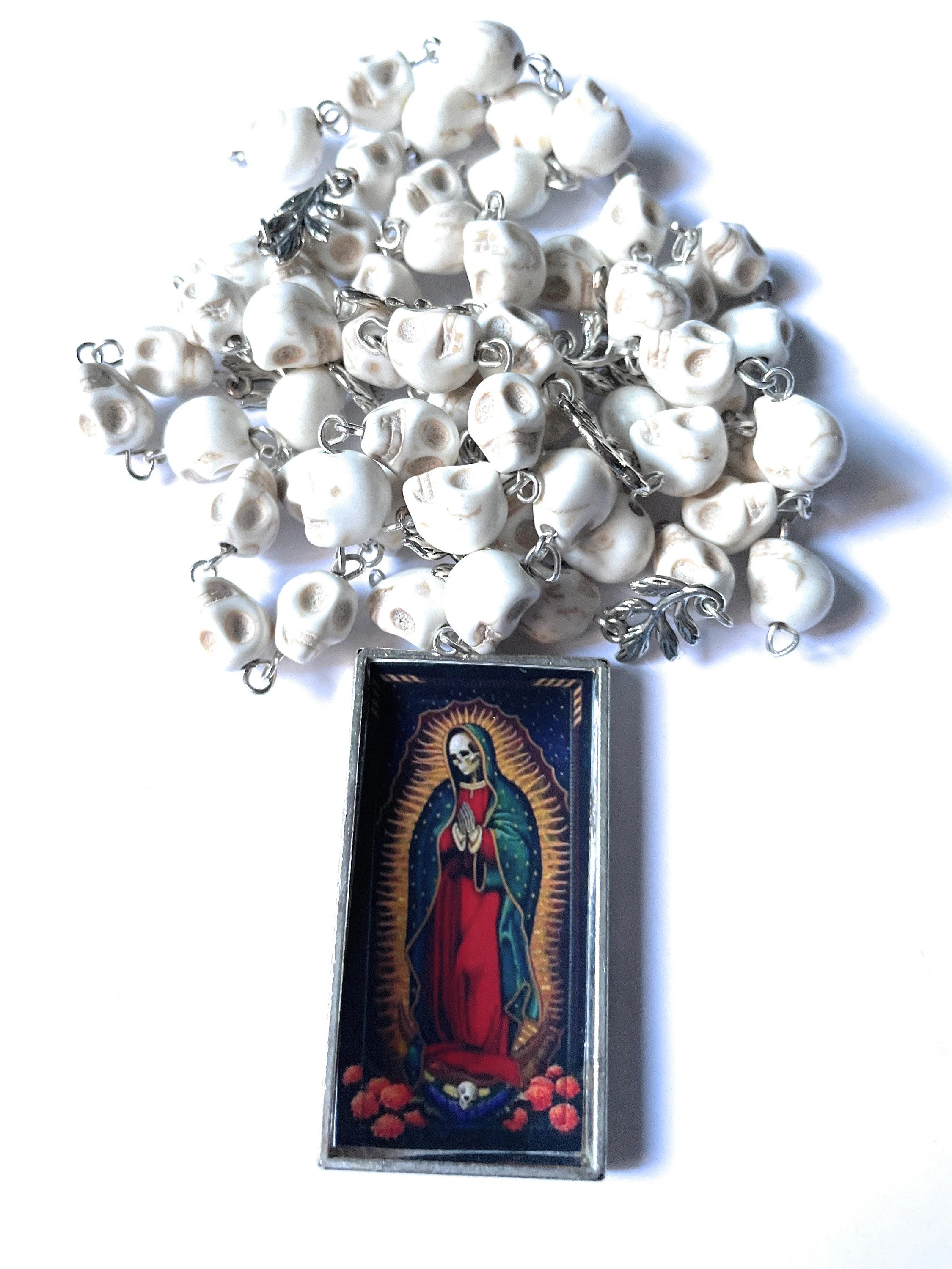 La Santa Muerte rosario de altar / home